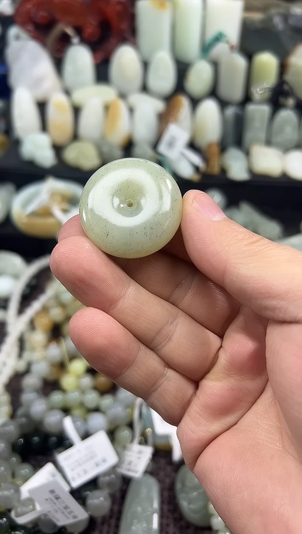 未镶嵌和田玉挂件荣**器新疆和田玉点墨青花平安扣