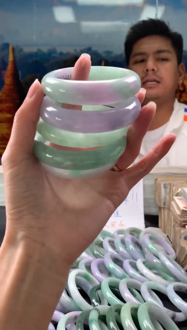 【闪购商品】翡翠手镯未镶嵌翡翠手镯 展示链接