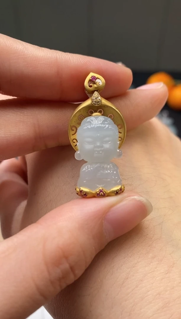 【闪购商品】翡翠颈饰18K金镶嵌宝宝佛