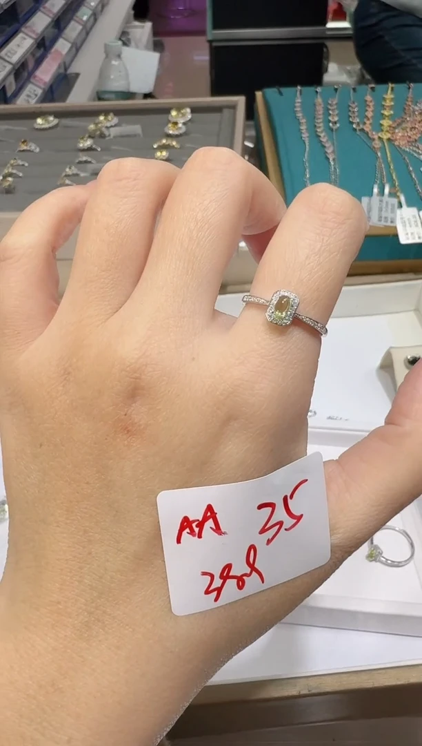 【闪购商品】橄榄石戒指银S925镶嵌多样性发一AA35