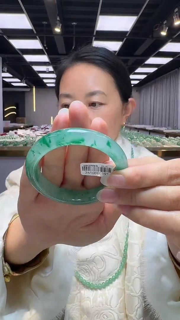 【闪购商品】石英质玉手镯未镶嵌口径58-12-9.5