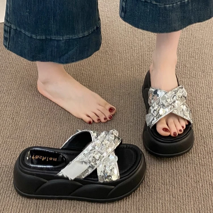 高级感拖鞋女2025夏季新款外穿厚底百搭黑色仙女风配裙子洋气凉拖