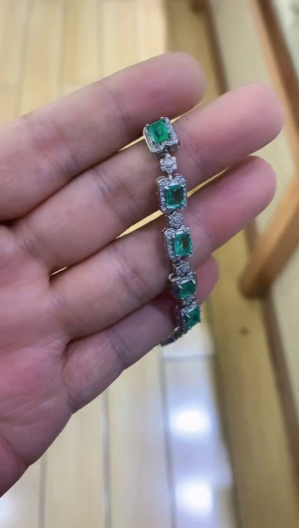 【闪购商品】祖母绿手链银S925镶嵌........