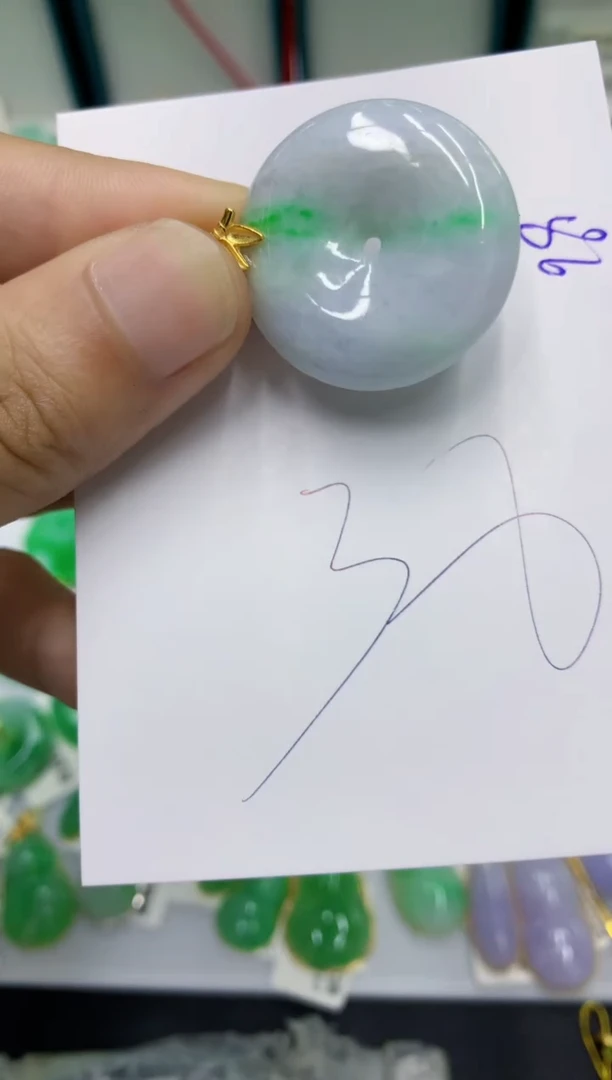 翡翠未镶嵌颈饰11111111111