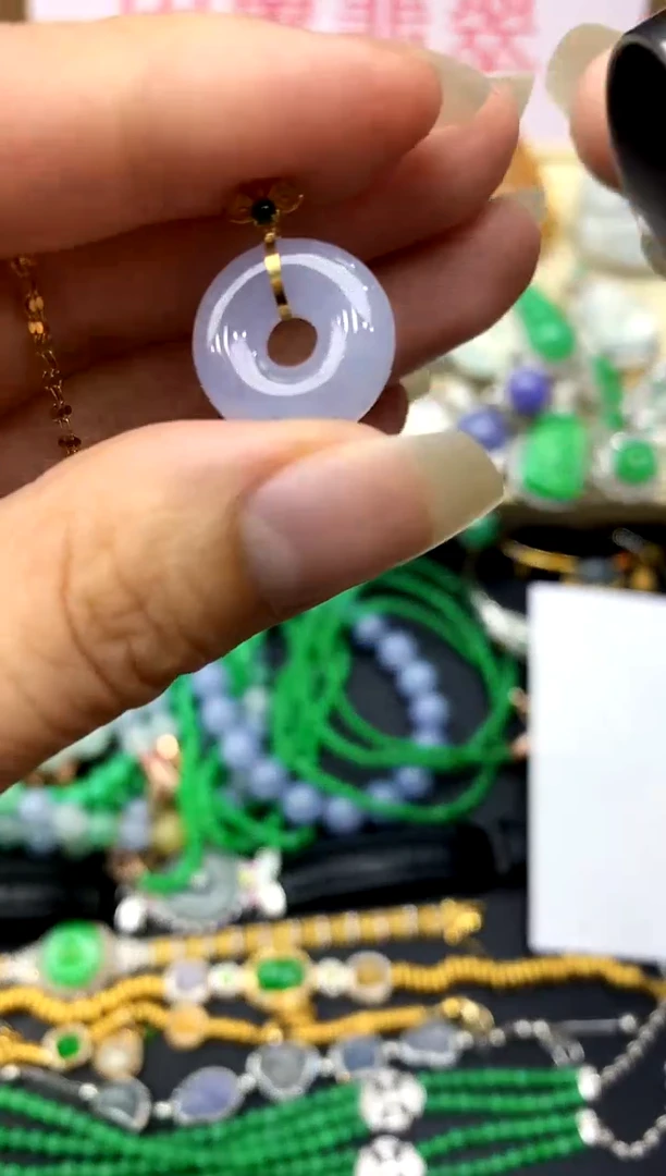 颈饰18K金镶嵌翡翠197 -中国好珍宝
