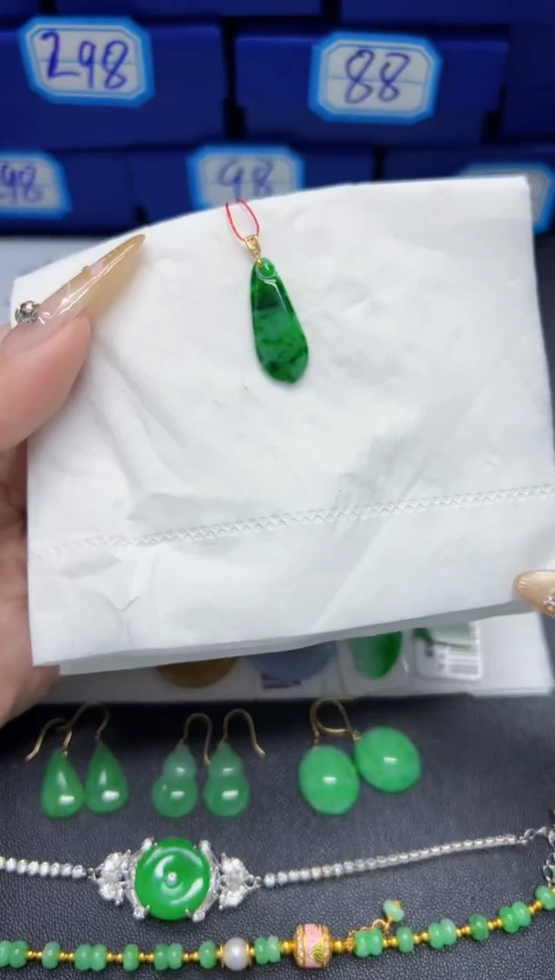 【闪购商品】翡翠颈饰18K金镶嵌Y缅料A货/支持复检/一件