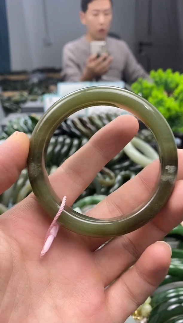 未镶嵌手镯和田玉55.1