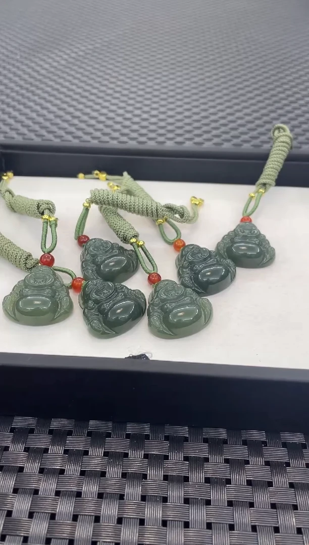 颈饰未镶嵌和田玉佛公（多样性发一件）PP152