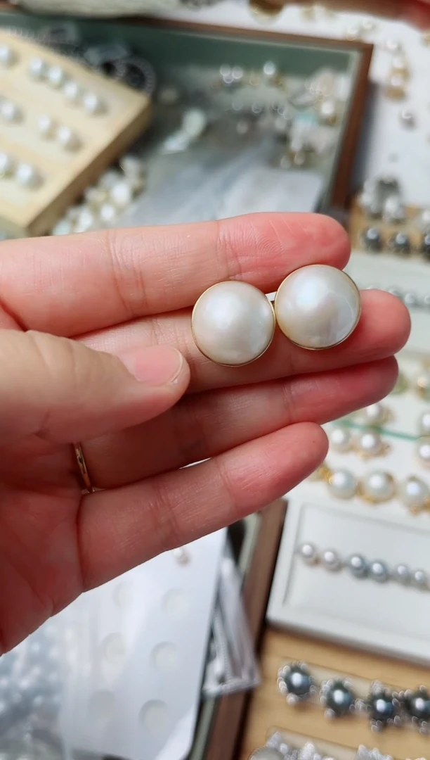 耳饰拼合珍珠（马贝珠）18K金镶嵌16-17