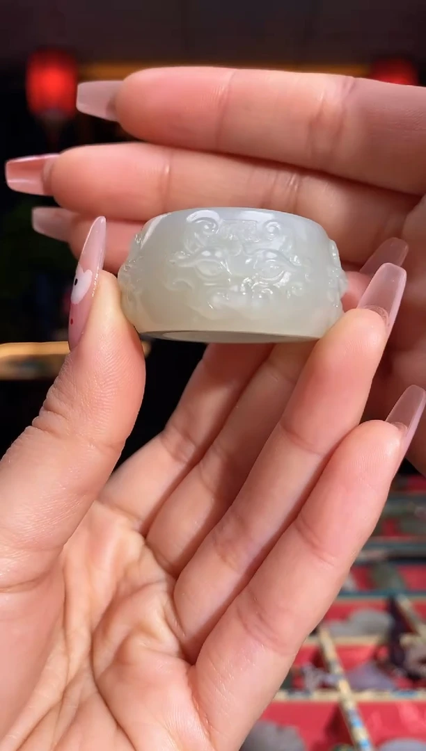 【闪购商品】和田玉颈饰未镶嵌扳指