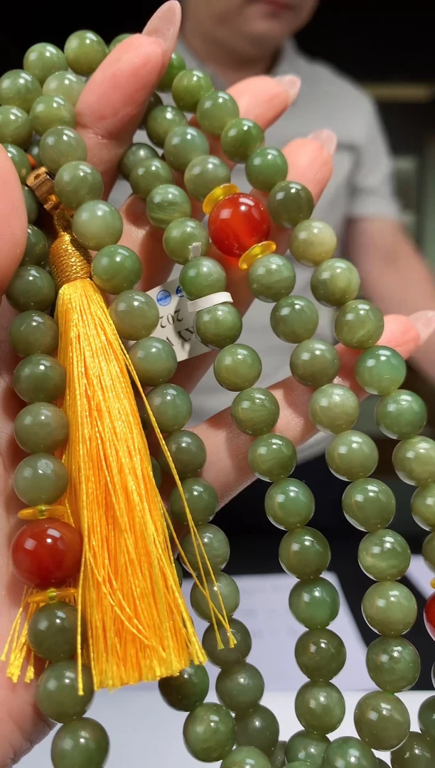 定制和田玉Boss阳天然和田玉（拍一发一）