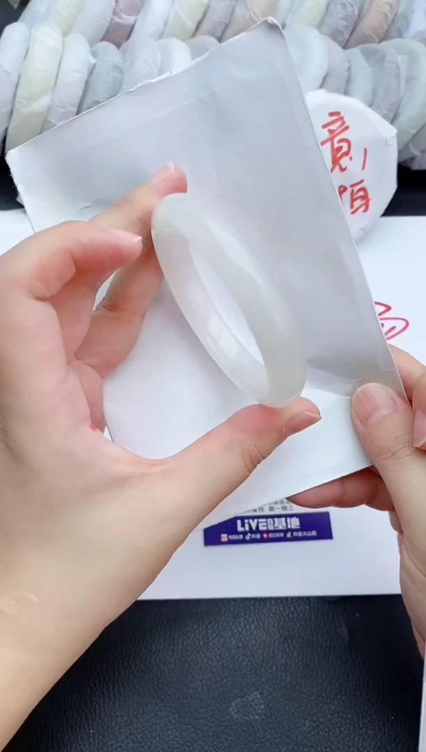 未镶嵌手镯石英质玉瑕疵69+55/56