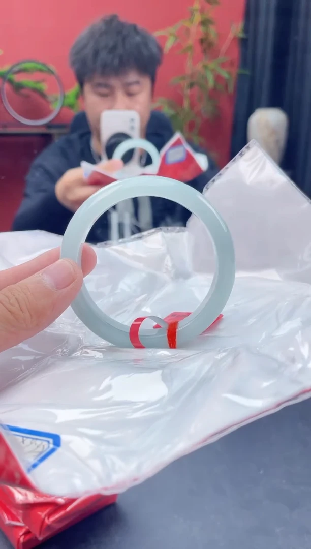 未镶嵌手镯翡翠6