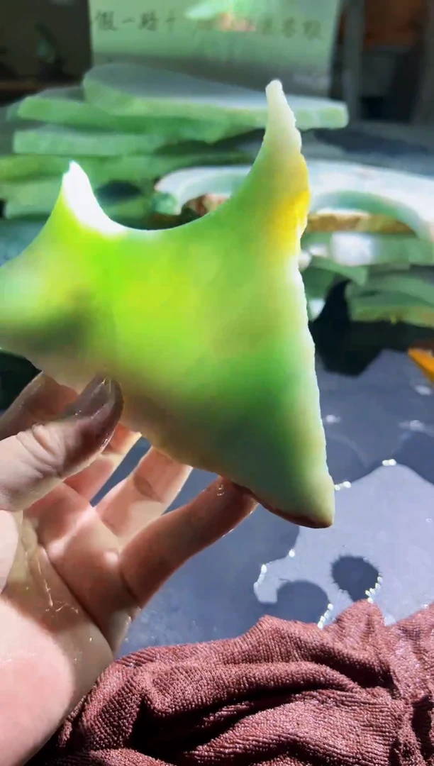 未镶嵌挂件翡翠天然缅甸翡翠A货