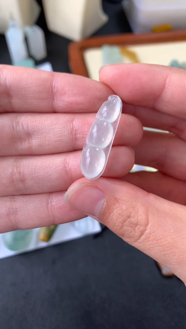 【闪购商品】定制翡翠未镶嵌翡翠