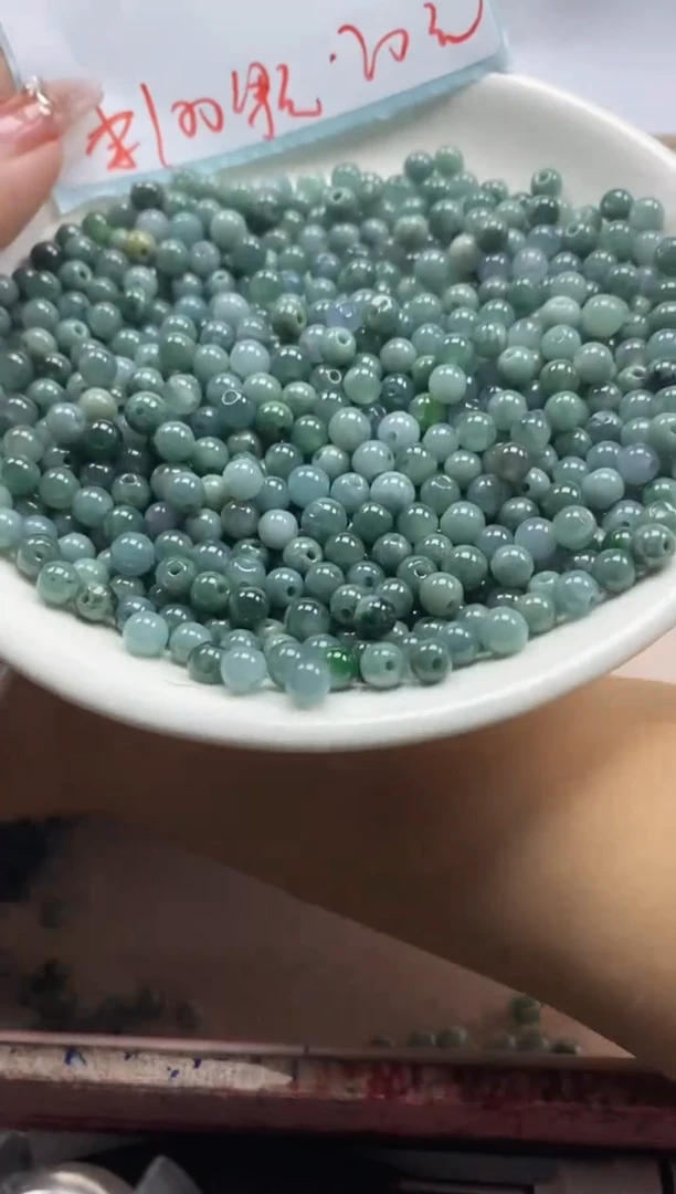 【闪购商品】翡翠颈饰未镶嵌w975蓝水翡翠5mm*100颗