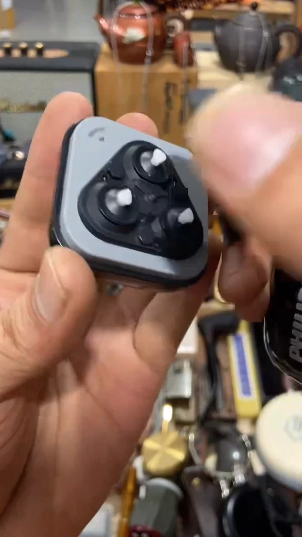 瓷片闪购商品 如图所示