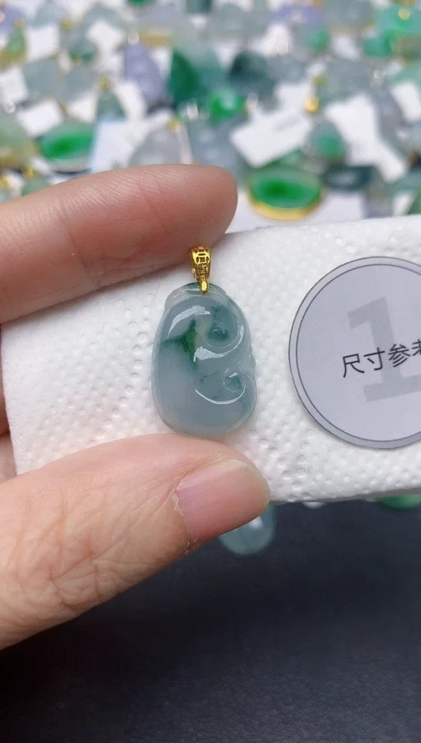 颈饰未镶嵌翡翠天然缅甸A货翡翠