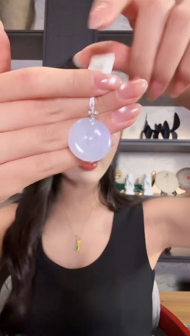 颈饰18K金镶嵌翡翠B****L251111420349吊坠