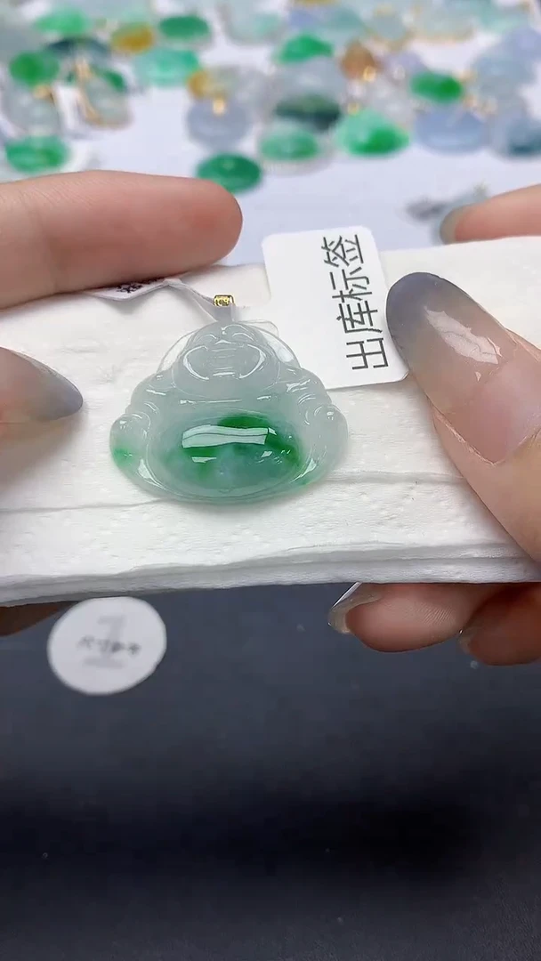 翡翠18K金镶嵌颈饰天然缅甸a货翡翠