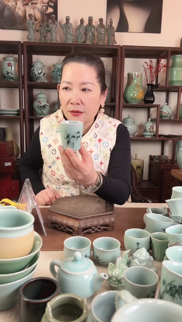 釉中彩 竹子画 直口杯（高）