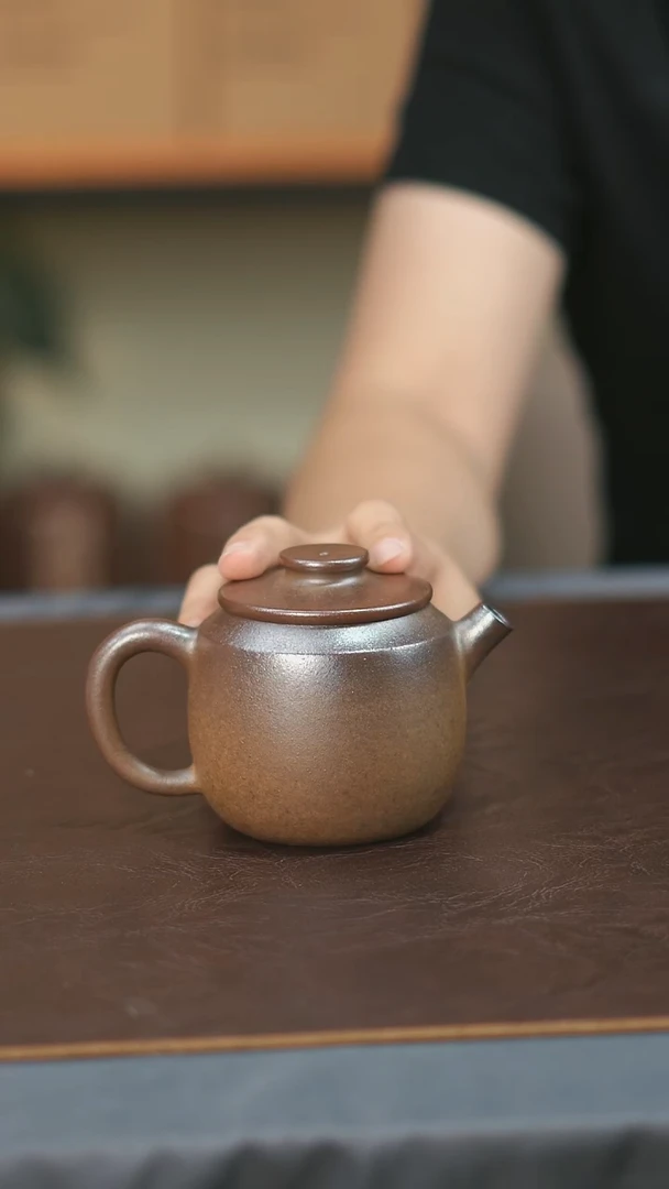 罐存茶山云水山涧建水紫陶微瑕柴烧壶 云玉