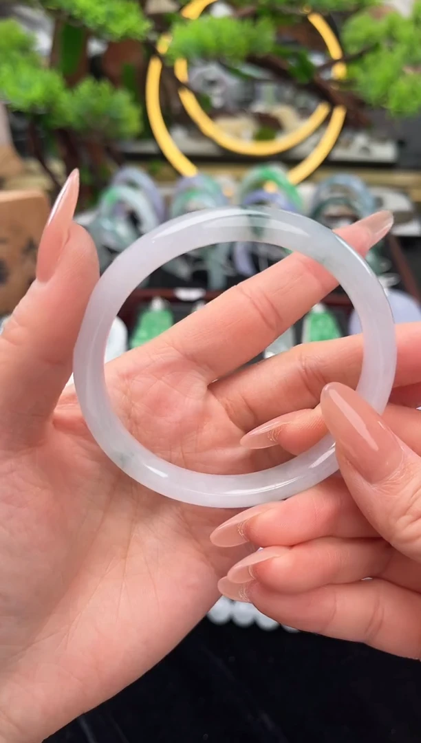 未镶嵌手镯翡翠手镯