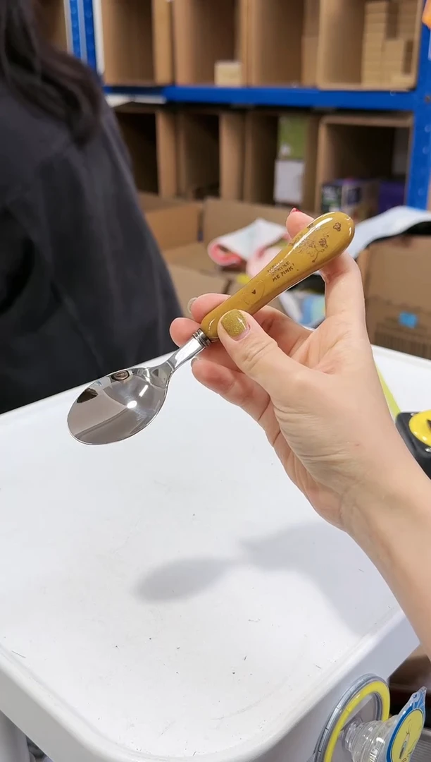 【闪购商品】瓷片姆明80周年焦糖棕惊喜勺