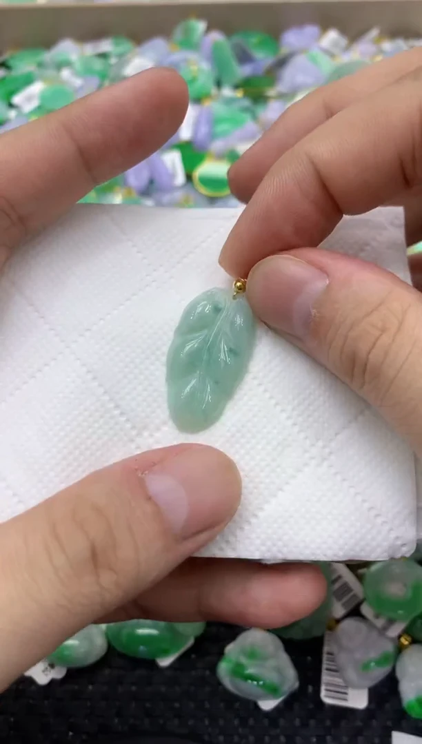 颈饰未镶嵌翡翠天然缅甸非常A货