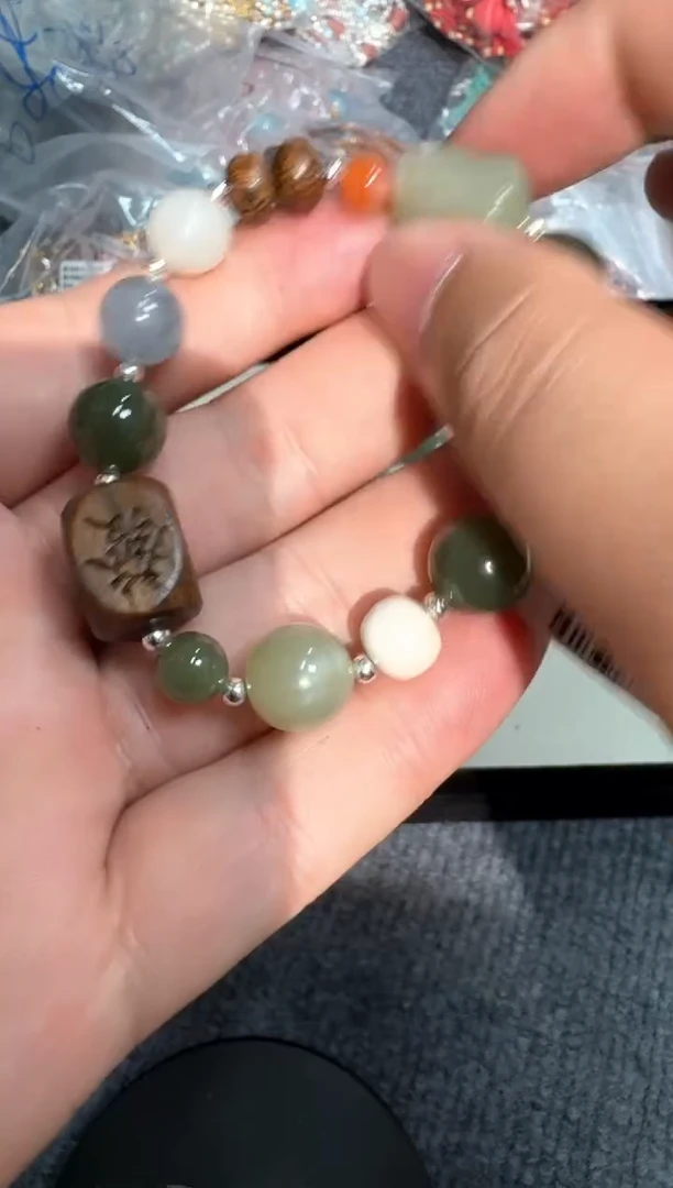 水晶手链银S925镶嵌A072和t多宝木头发发款