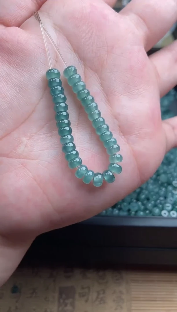 【闪购商品】翡翠手链未镶嵌算盘珠浅色