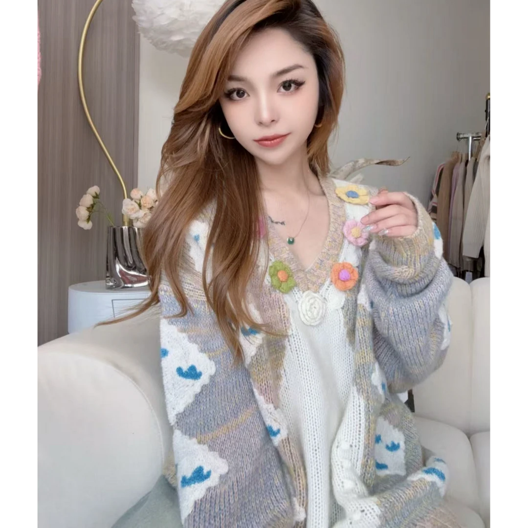 【百分百山羊绒】254135重工洋气V领款钩花羊绒衫菱形格款