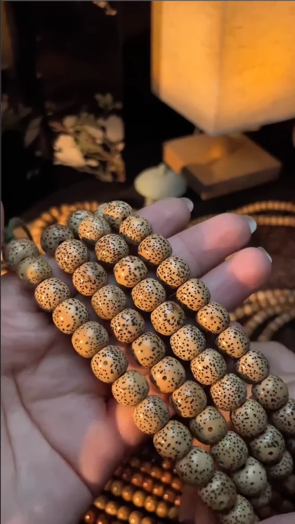 吊坠星月菩提精工级陈籽10*9桶珠长串