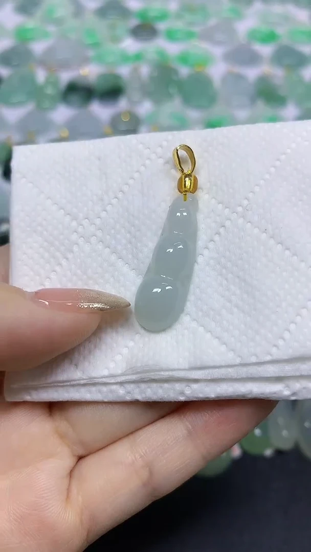 颈饰未镶嵌翡翠A货