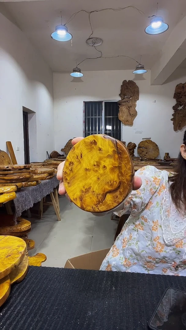 香杉木粘****金香山枯木香山