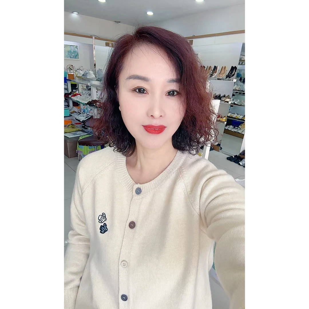 小鸟两用开衫套头百搭衫