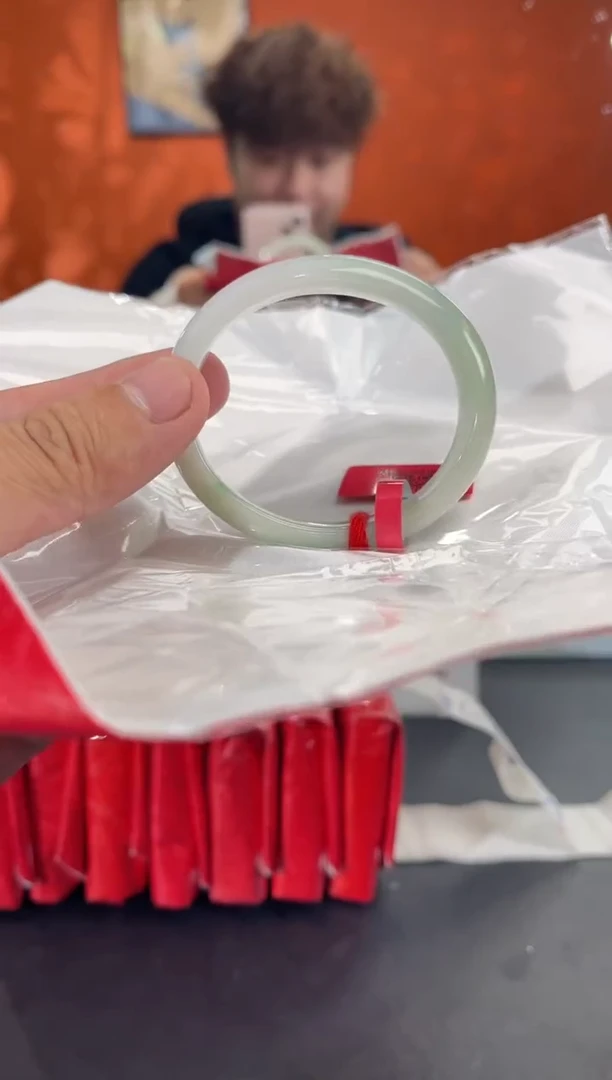 未镶嵌手镯（贵妃镯）翡翠7