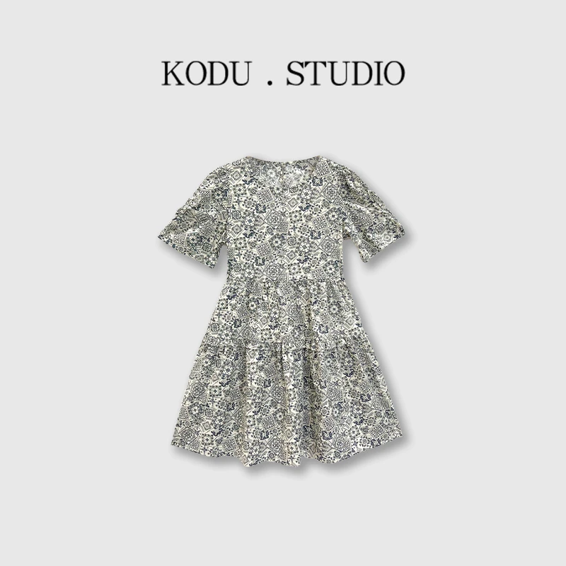 【刻度KODU】DS-5549夏季新款法式优雅圆领腰间抽绳印花连衣裙