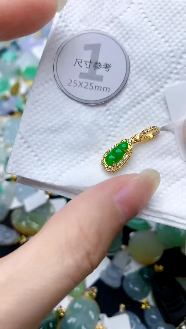 颈饰银S925镶嵌翡翠天然A货翡翠