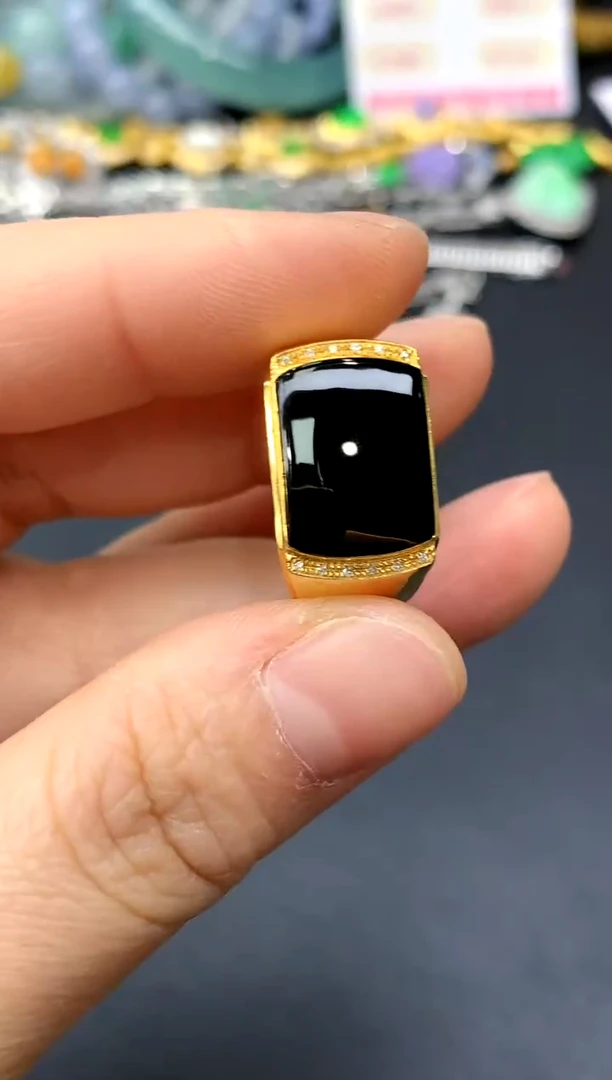 18K金镶嵌戒指翡翠182-中国好珍宝