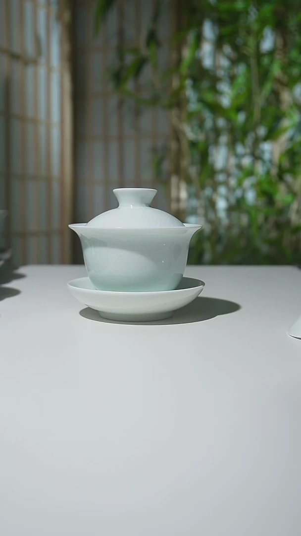 其他A玉清釉玉兰盖碗1原矿二级品