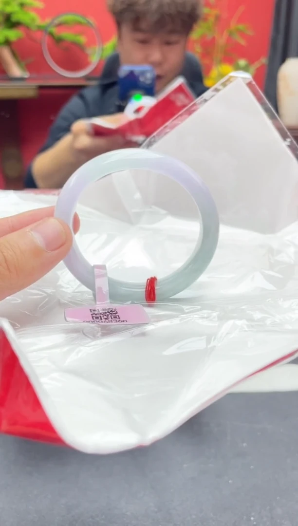 未镶嵌手镯（贵妃镯）翡翠14