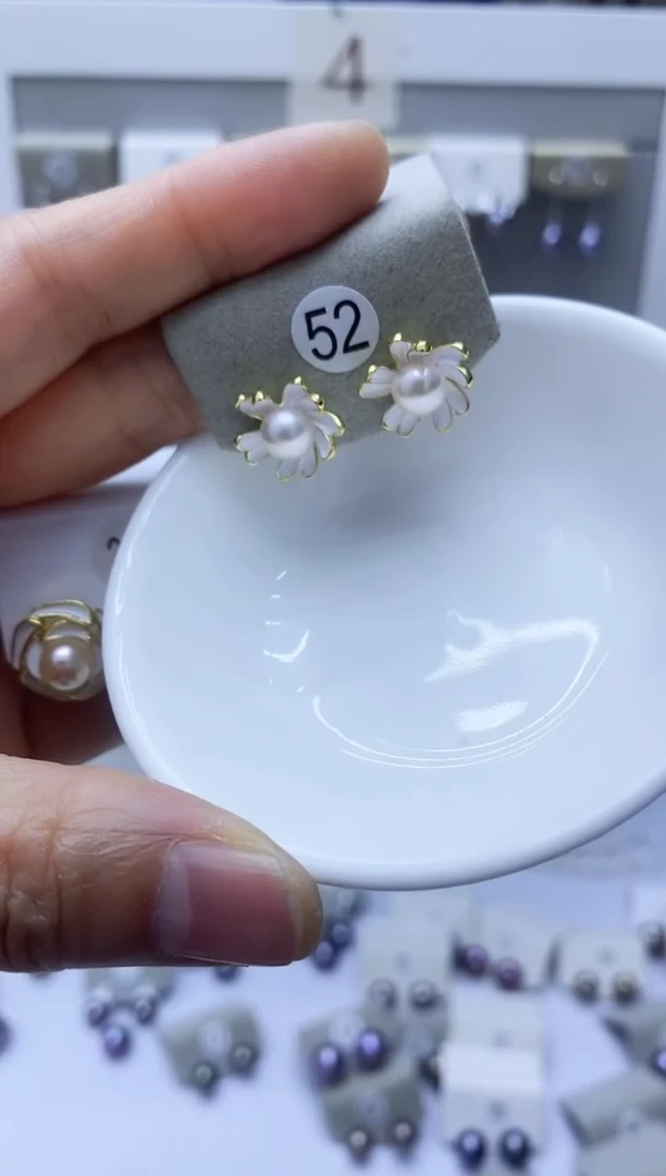 【闪购商品】淡水珍珠耳饰银S925镶嵌52