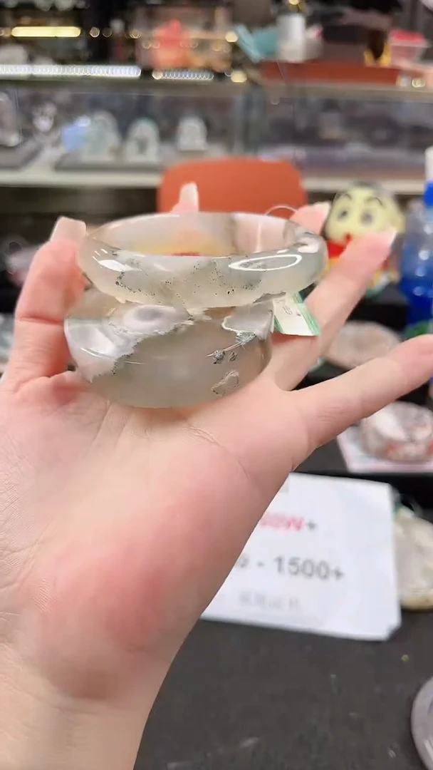 未镶嵌手镯石英质玉尘*丷圈口（赠品镯心）