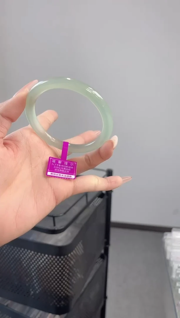 【闪购商品】玛瑙/玉髓手镯未镶嵌59-60圈