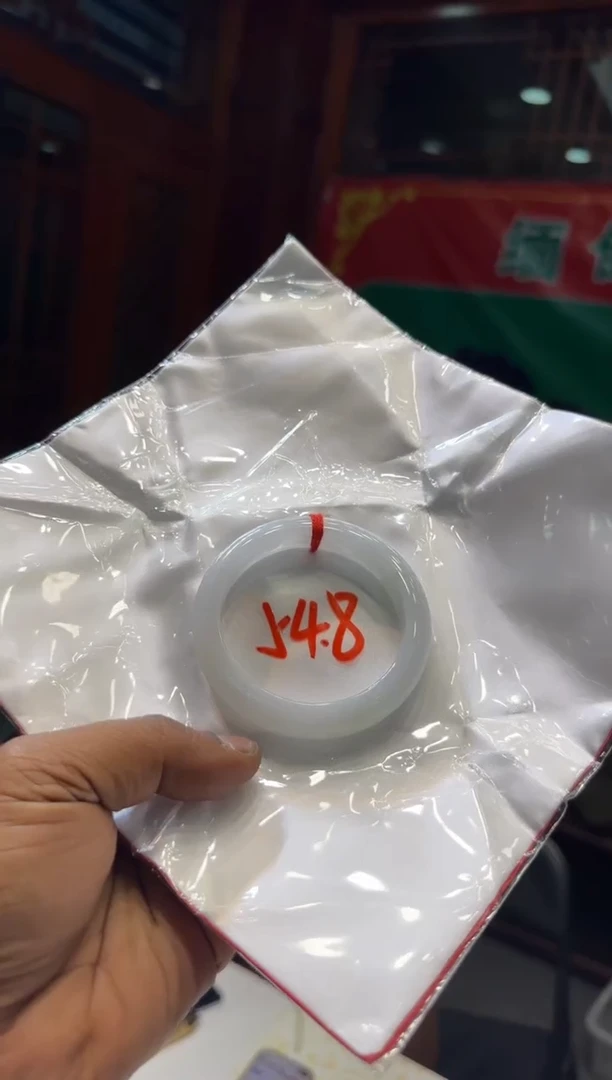 未镶嵌手镯翡翠手镯