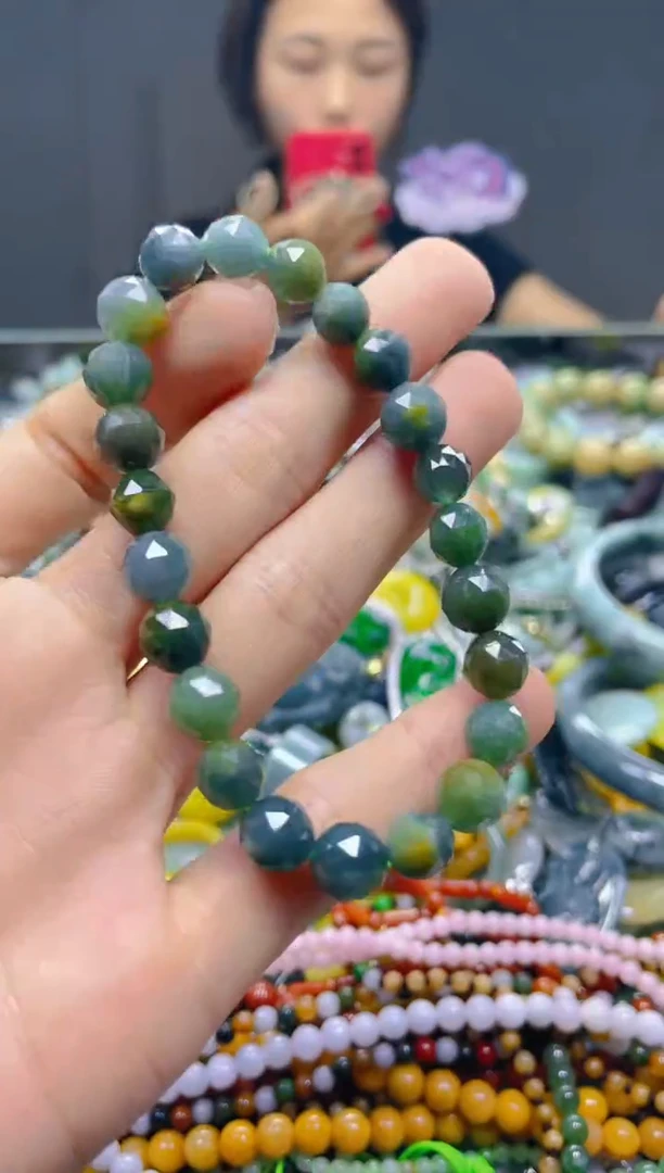 颈饰未镶嵌翡翠7MM/L/翡翠A货，一件也是批发价