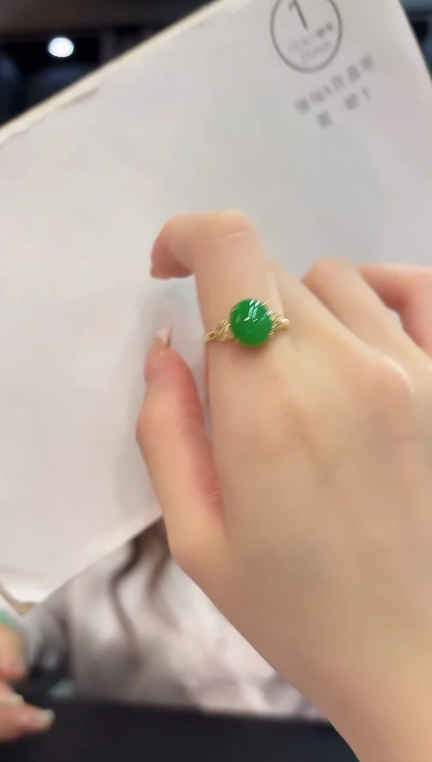 18K金镶嵌戒指翡翠 缅料A货/支持复检/一件