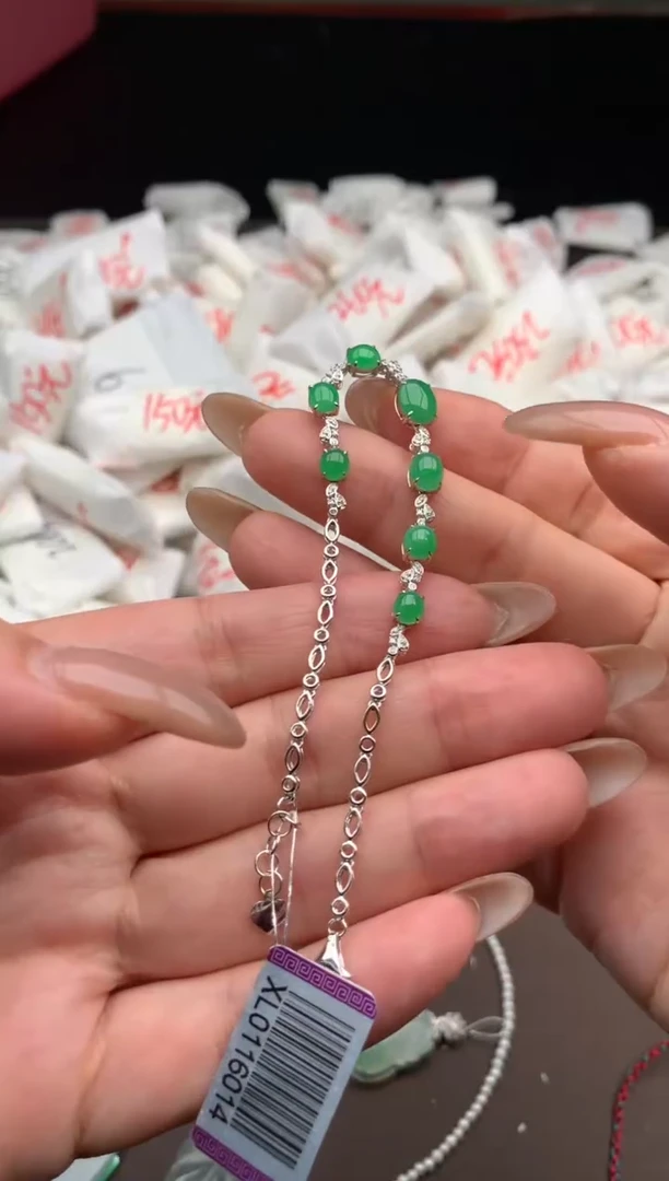 【闪购商品】翡翠手链18K金镶嵌一