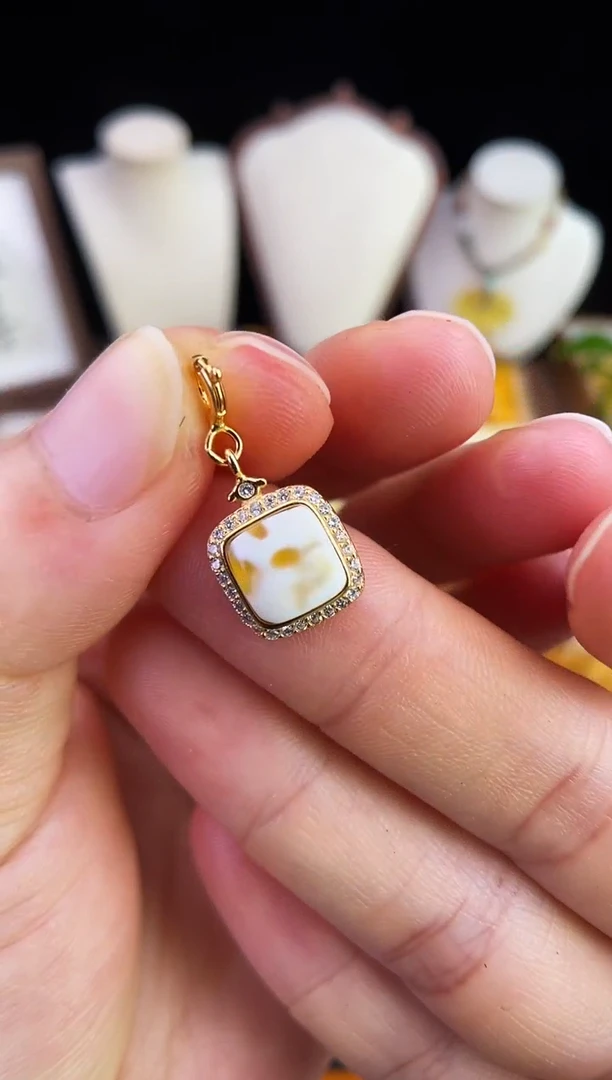 琥珀未镶嵌珠宝奇石柒月